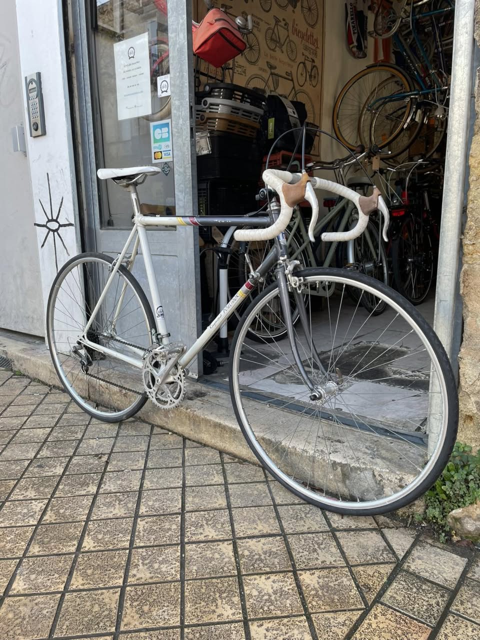 583322044_1418112800160642_2755194810022766721_n